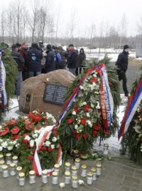 Památník obětem leteckého neštěstí u smolenského letiště po pietním aktu