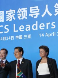 Představitelé zemí BRICS na summitu v Číně