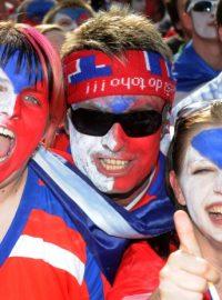 Čtvrtfinále hokejového mistrovství světa a fanoušci na Staroměstském náměstí v Praze