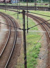Koleje na pardubickém nádraží jsou dnes prázdné