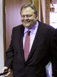 Řecký ministr financí Evangelos Venizelos přichází na jednání ECOFINu v Lucemburku