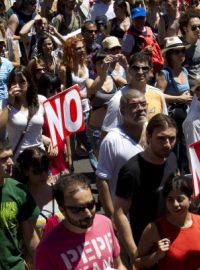 Demonstrace v Madridu proti španělské ekonomické krizi a korupci