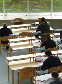 Studenti