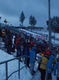 Fanoušci v Oberhofu už si Tour de Ski zřejmě mnohokrát neužijí