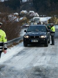 Policejní kontrola ve Zboňku u Letovic