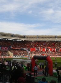 Fanoušků Norimberka chodí plný stadion