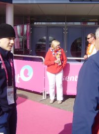 Rychlobruslařka Karolína Erbanová s trenérem Petrem Novákem na MS v Heerenveenu