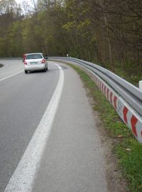 Nová svodidla mezi Blanskem a Lipůvkou