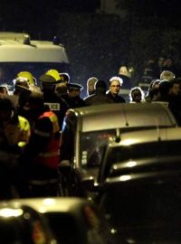 Francouzská policie uzavřela před zásahem přilehlou ulici