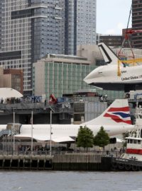 Raketoplán Enterprise se v New Yorku přestěhoval do Muzea letectví a kosmonautiky