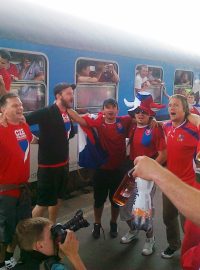 Ostrava, odjezd vlaku s fotbalovými fanoušky na Euro 2012