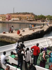 Mnozí Američané sem přijíždějí hledat své africké kořeny