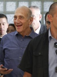 Bývalý izraelský premiér Ehud Olmert u soudu