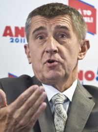 Andrej Babiš se na ustavujícím sněmu stal předsedou politického hnutí ANO 2011