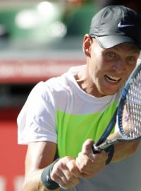 Tomáš Berdych postoupil v Tokiu do čtvrtfinále přes Kolumbijce Fallu