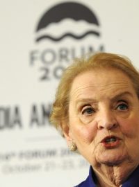 Bývalá americká ministryně zahraničních věcí Madeleine Albrightová vystoupila v Praze na konferenci Forum 2000