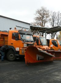 Silničáři, technika, pluhy