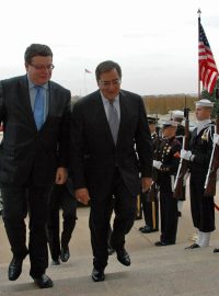 Alexandr Vondra a Leon Panetta jednali ve Washingtonu