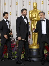 Producenti oscarového filmu Argo Grant Heslov, Ben Affleck a George Clooney