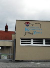 Knihovna ve Zdicích na Berounsku vyšla na 18 milionů korun, polovinu z toho zaplatila Evropská unie