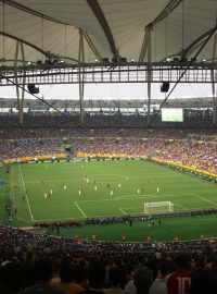 Tahiťanům fandí skoro celá Maracaná