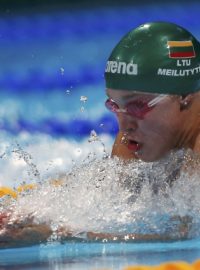 Litevka Ruta Meilutyteová na prsařské trati na MS v Barceloně