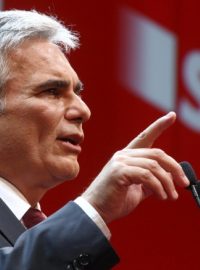 Rakouský kancléř a šéf sociálně demokratické SPÖ Werner Faymann