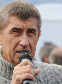 Andrej Babiš na Staroměstském náměstí v Praze