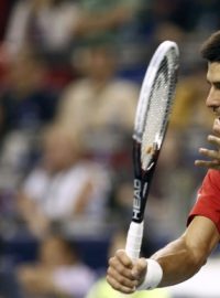 Novak Djoković během čtvrtfinálového klání proti Gaëlu Monfilsovi na turnji Masters v Šanghaji