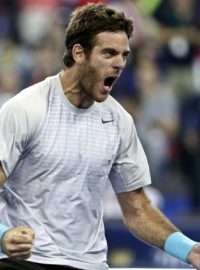 Argentinský tenista Juan Martín del Potro se raduje z postupu do finále na turnaji série Masters v Šanghaji