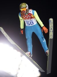 Olympijské zlato na středním můstku vybojoval polský skokan na lyžích Kamil Stoch