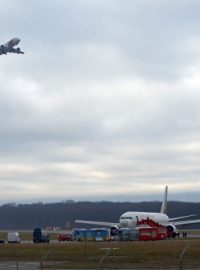 V Ženevě přistálo unesené letadlo s 180 lidmi na palubě