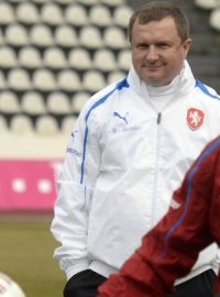 Pavel Vrba na svém prvním tréninku ve funkci reprezentačního trenéra