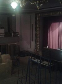 Klub Aktuál v teplickém divadle je potřeba opravit. Zatím slouží jako skladiště