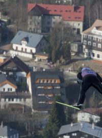 Německý reprezentant Severin Freund během letu nad Harrachovem