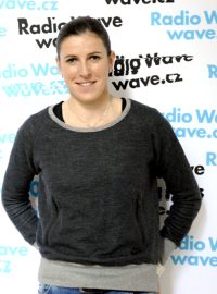 Zuzana Hejnová ve studiu Radia Wave