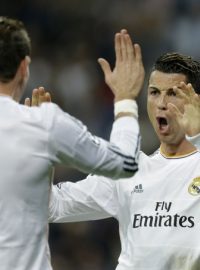 Cristiano Ronaldo a Gareth Bale, dva nejdražší hráči fotbalové historie