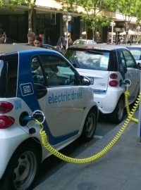 Stuttgart. Carsharing neboli sdílení aut využívá asi 30 tisíc lidí. K dispozici mají kolem 500 automobilů na elektrický pohon