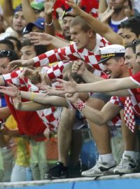 Chorvatští fanoušci propadli po vítězství jejich týmu nad Kamerunem nadšení