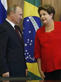 Brazilská prezidentka Dilma Rousseffová se svým ruským protějškem Vladimirem Putinem