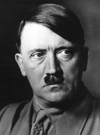 Nacistický vůdce a německý kancléř Adolf Hitler, o jehož otci nyní vyšly na světlo nové poznatky.