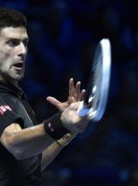 Novak Djokovič postoupil do finále přes Keie Nišikoriho