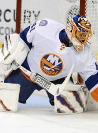 Jaroslav Halák odchytal za Islanders v této sezoně NHL 15 zápasů