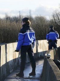 Policejní hlídka na komunikaci A1 poblíž Survilliers