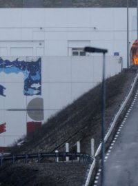 Vstup do tunelu pod Lamanšským průlivem nedaleko Calais