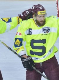 Sparta nasázela Karlovým Varům 9 branek, speciální reflexní dresy půjdou do dražby