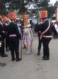 Černou v Pošumaví prošel masopustní průvod