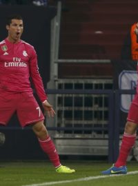 Cristiano Ronaldo si svůj gól do sítě Schalke náležitě vychutnal