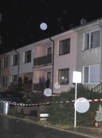 Dům, kde bydlel muž podezřelý ze střelby v restauraci Družba v Uherském Brodě, obepíná policejní páska