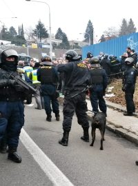 Po zápase Baníku se Spartou musela na Bazalech zasahovat policie